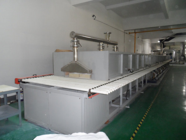 產(chǎn)品用途：工業(yè)粉體燃氣輥道窯，規(guī)格：0.84×29.92米燃氣加熱